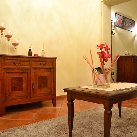 Ferienwohnung Residenza Le Logge Siena Exterior foto